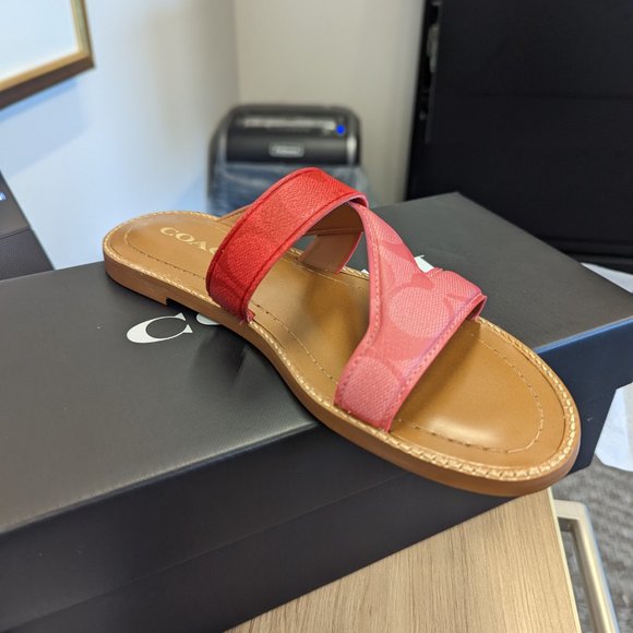 Coach sandals - Picture 4 of 7